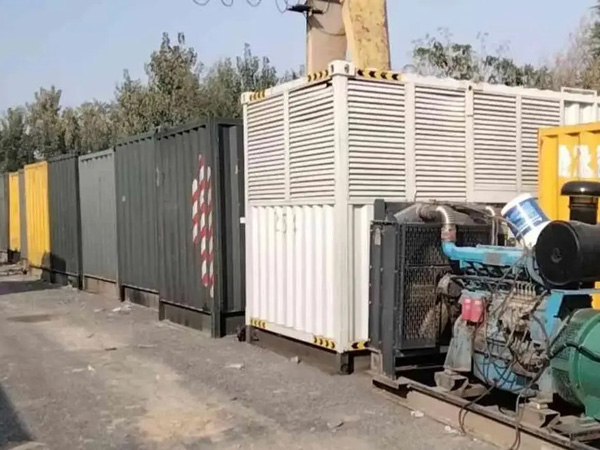 木鱼镇200KW柴油发电机机组每小时油耗是多少?